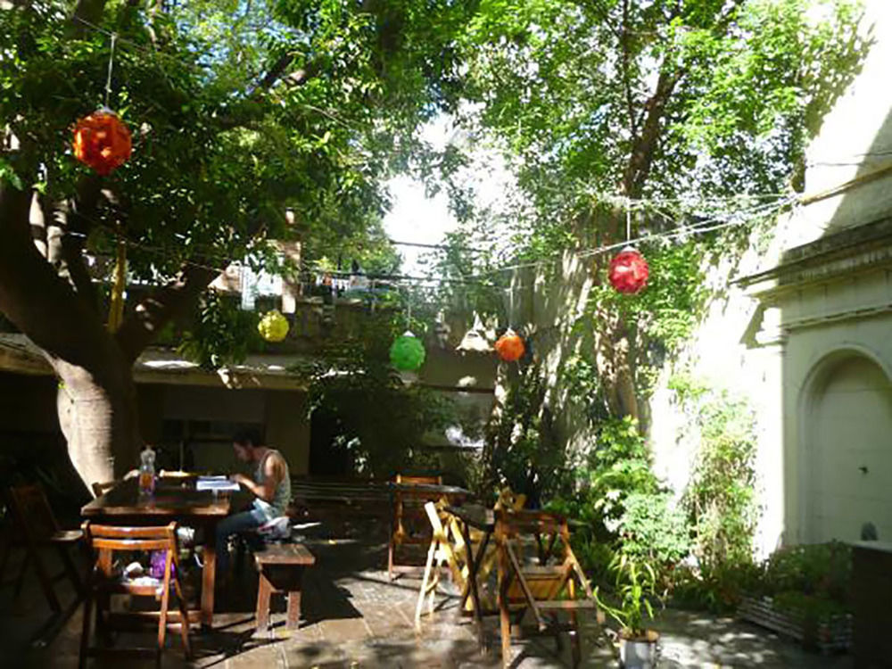Ostello Art Factory Beer Garden Buenos Aires Esterno foto