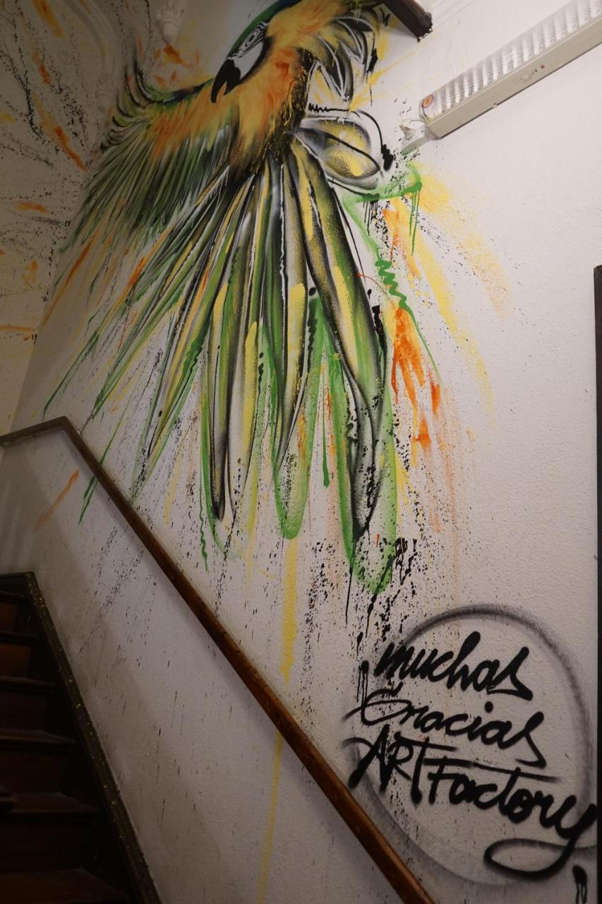 Ostello Art Factory Beer Garden Buenos Aires Esterno foto
